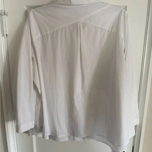 J. Jill Crisp White Collared Shirt - Picture 2 of 4